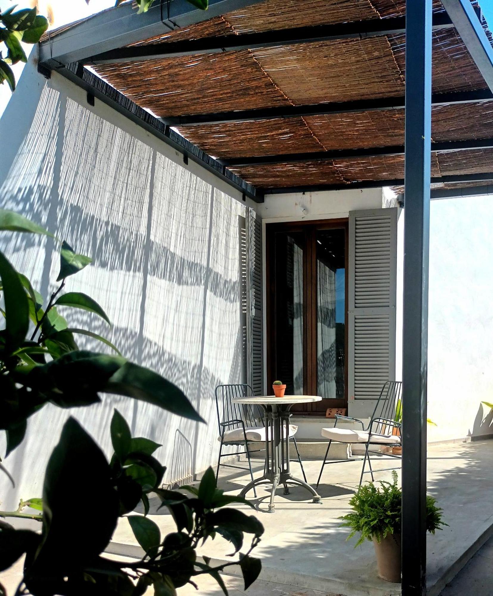 Domingo Villa *